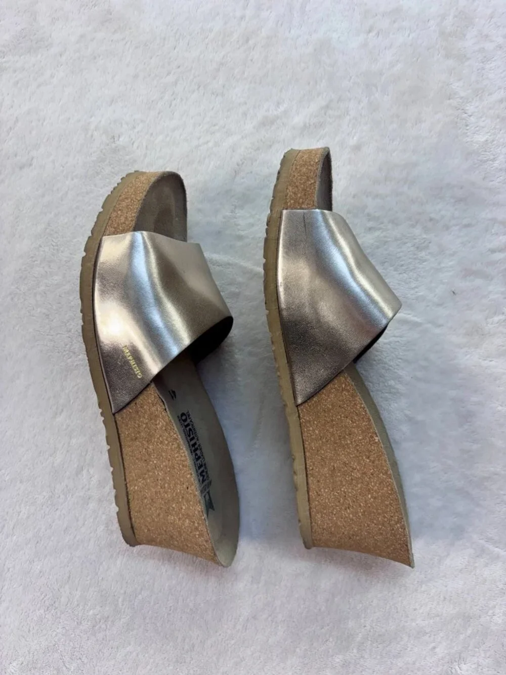 Mephisto Women's Wedges --- Genuine Leather --- Size: 41--- Few Flaws!